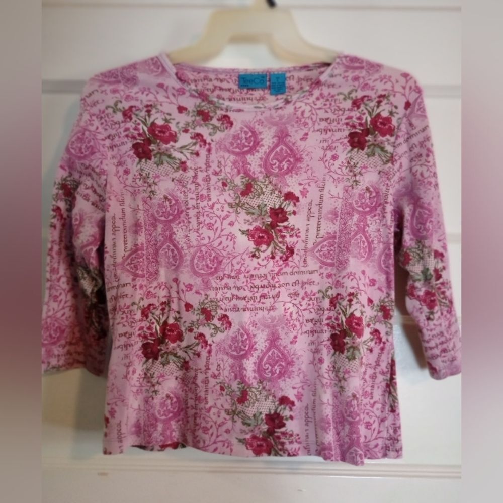 Tee Co large women floral top (Rox472)